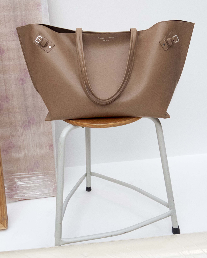 Days Carryall in Smooth Calf 7