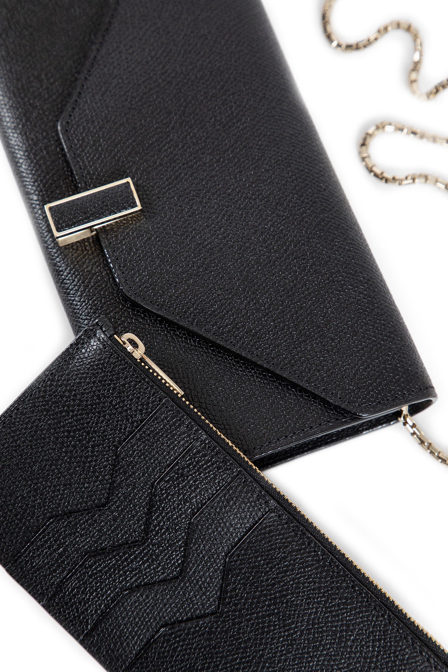 Iside-Continental-Purse-With-Chain - 4