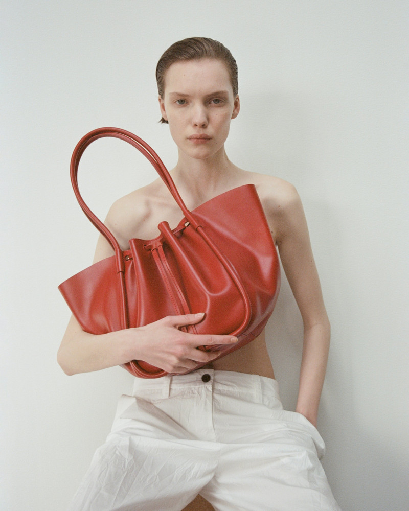 Large Ruched Tote in Shiny Calf 7