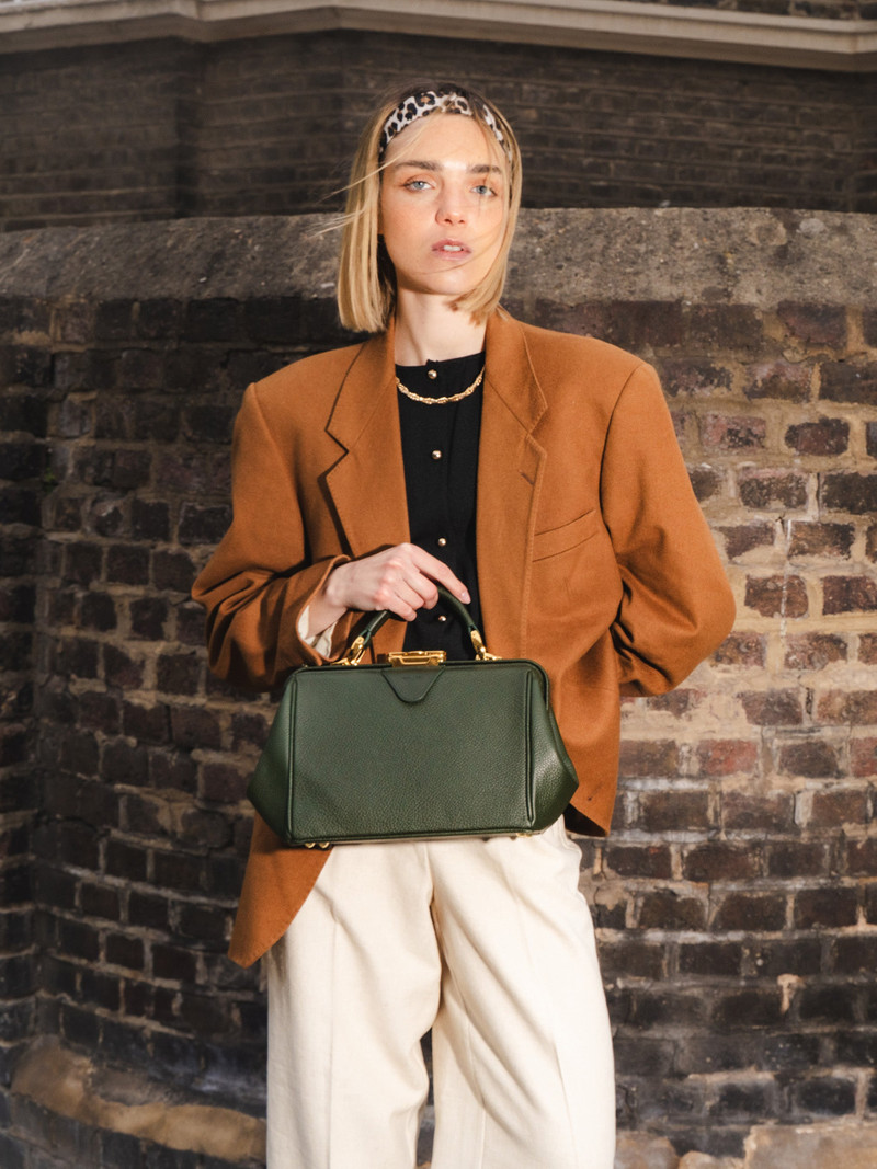 Cambridge Satchel The Sophie - Ivy Calf Grain outlook