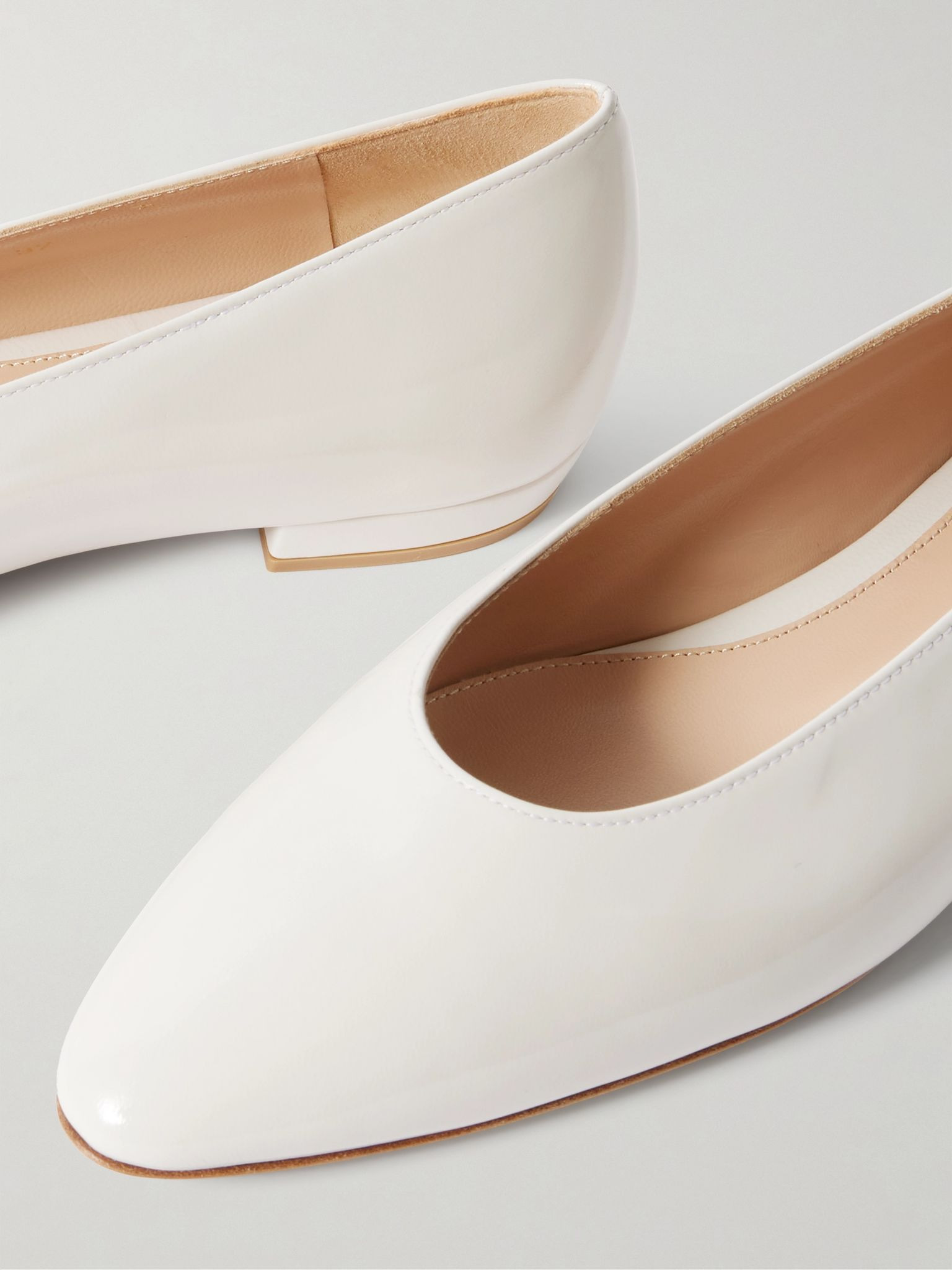 Amelia glossed-leather ballet flats White - 4
