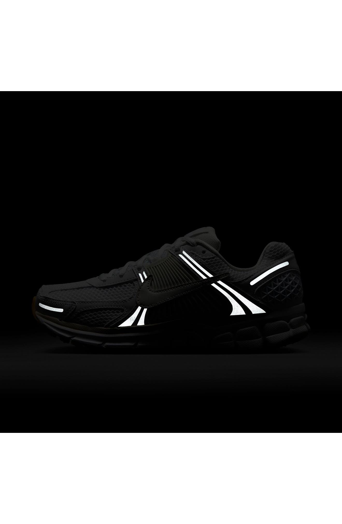 Nike Zoom Vomero 5 Sneaker in 104 White/white at Nordstrom - 9