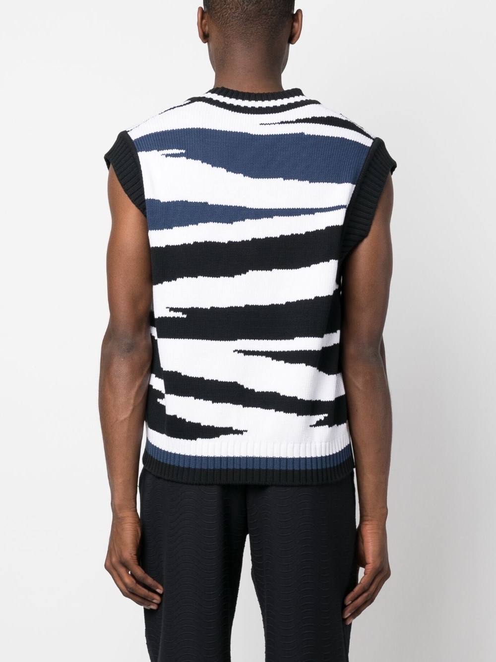 V-neck knitted vest top - 4