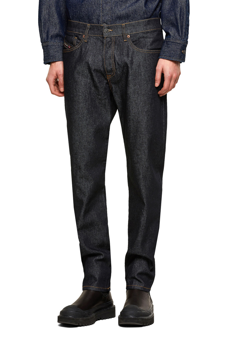 D-FINING TAPERED JEANS 009HF 3