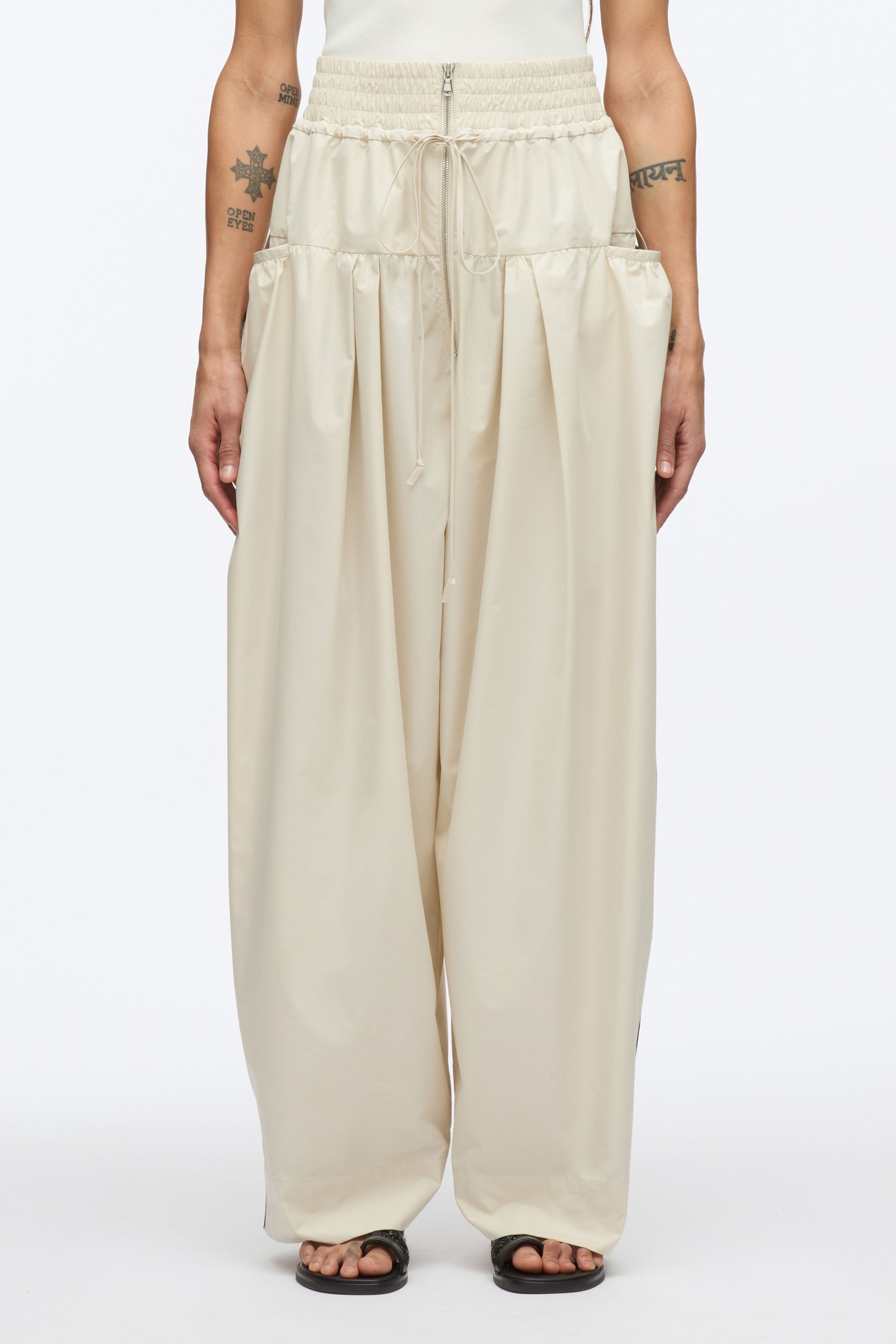 Wide Leg Pleated Pocket Pant - 3