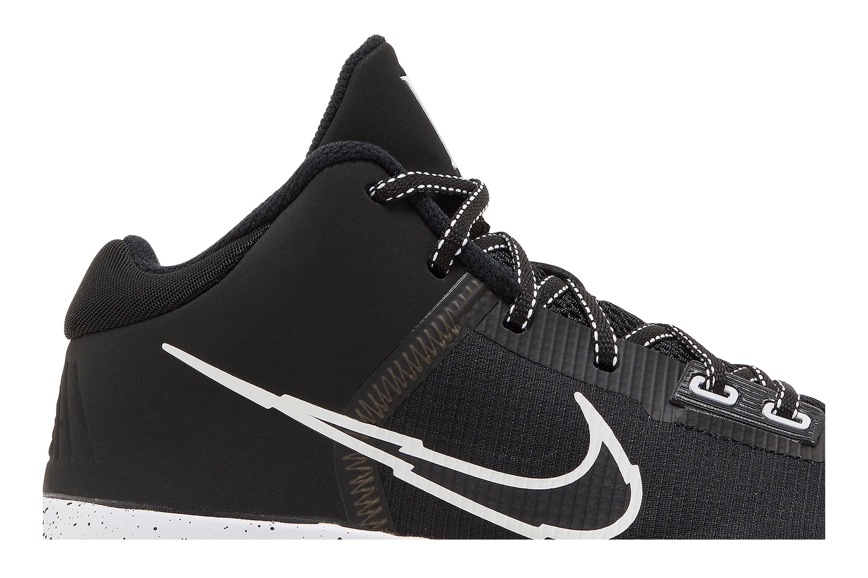 Kyrie Flytrap 4 'Black White' - 2