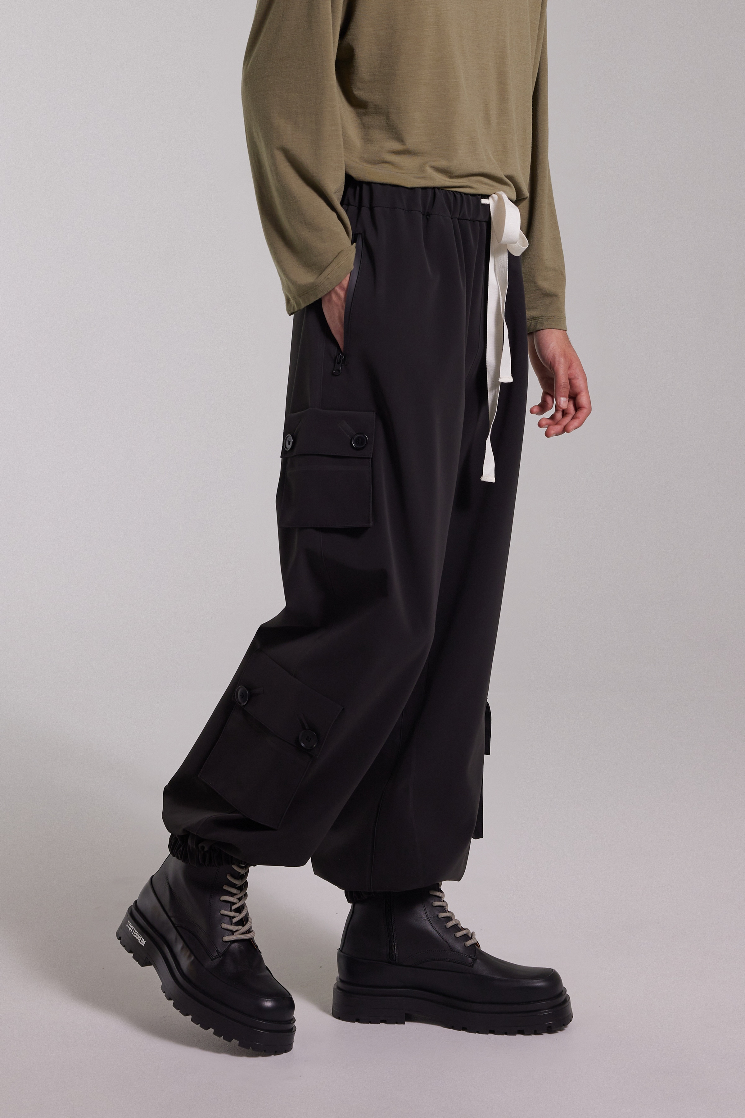 Kvala Matte Trousers Black - 1