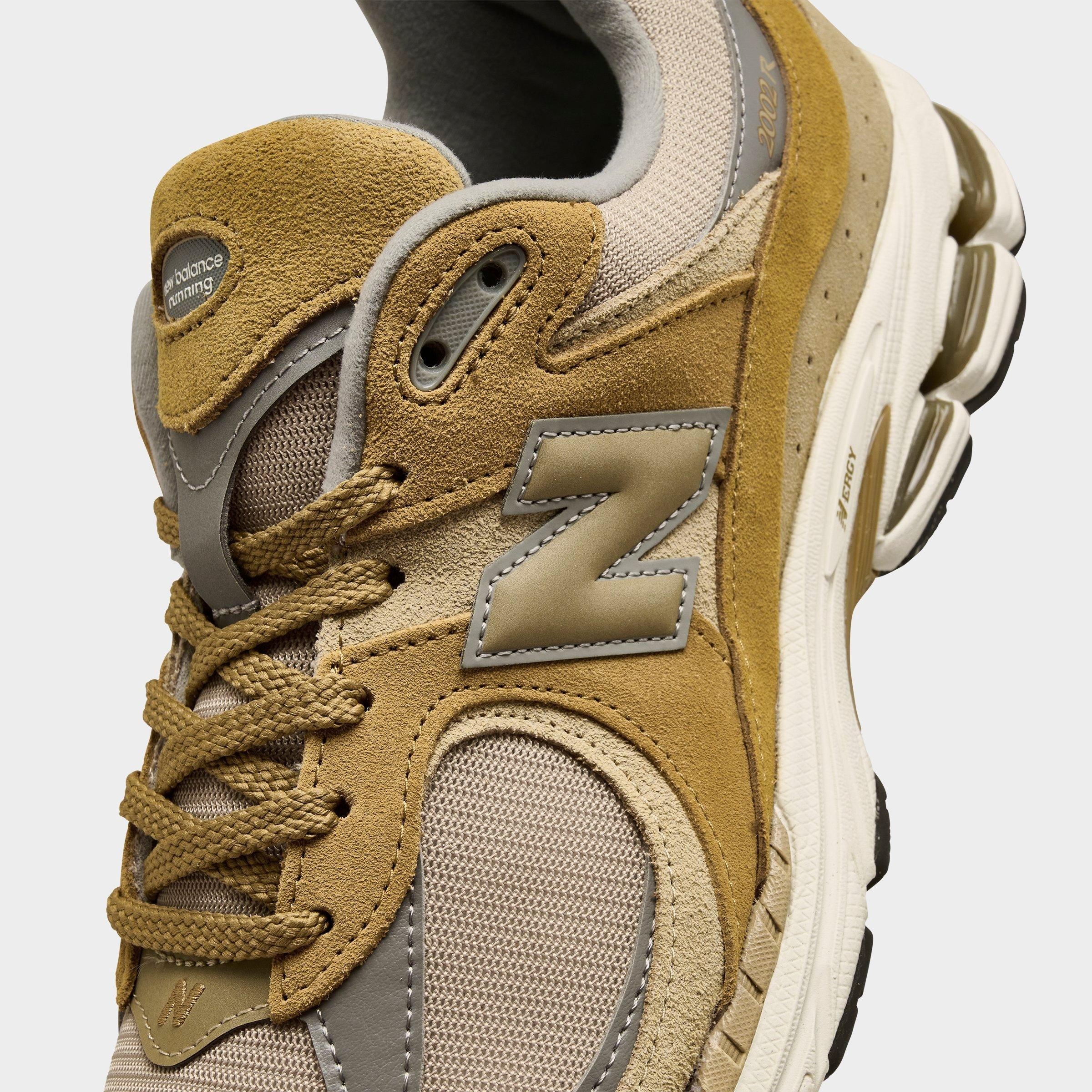 NEW BALANCE 2002R CASUAL SHOES - 3