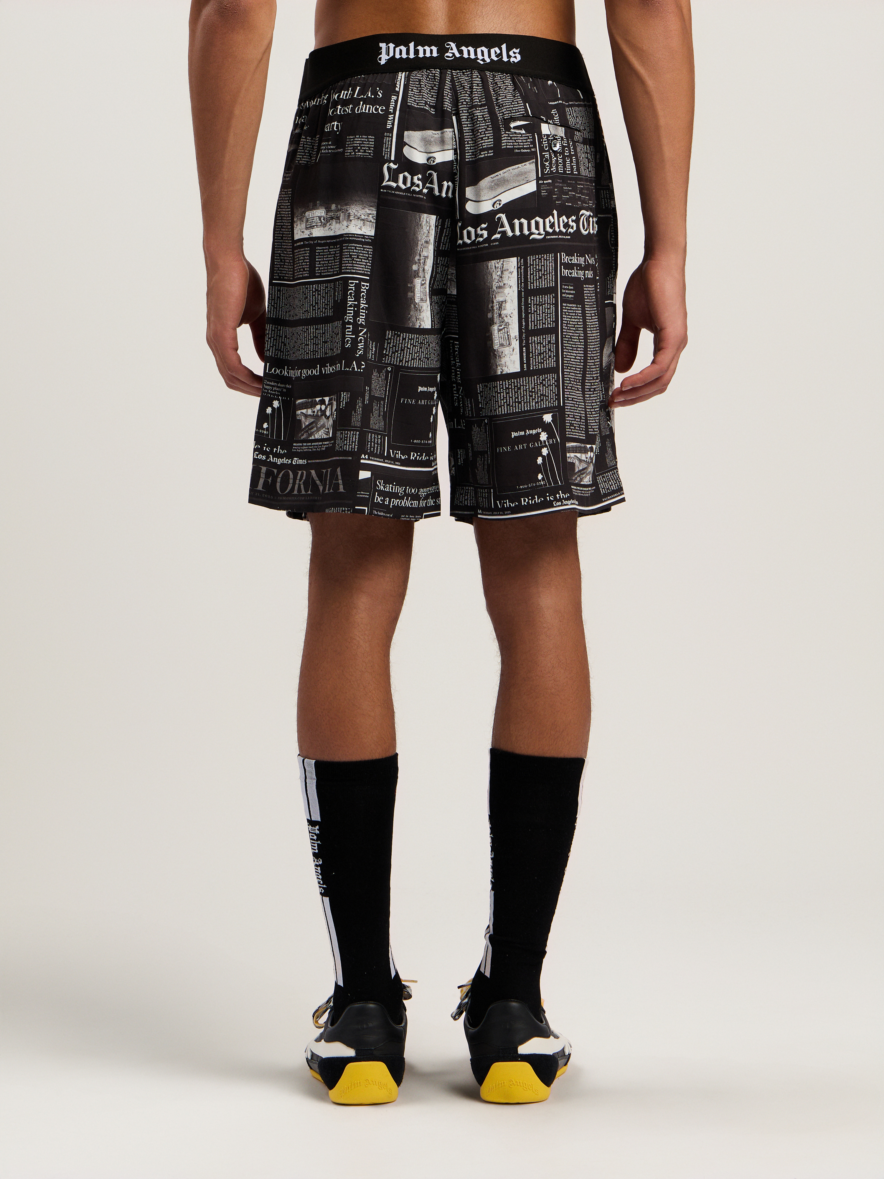 News Print Drawstring Shorts - 5