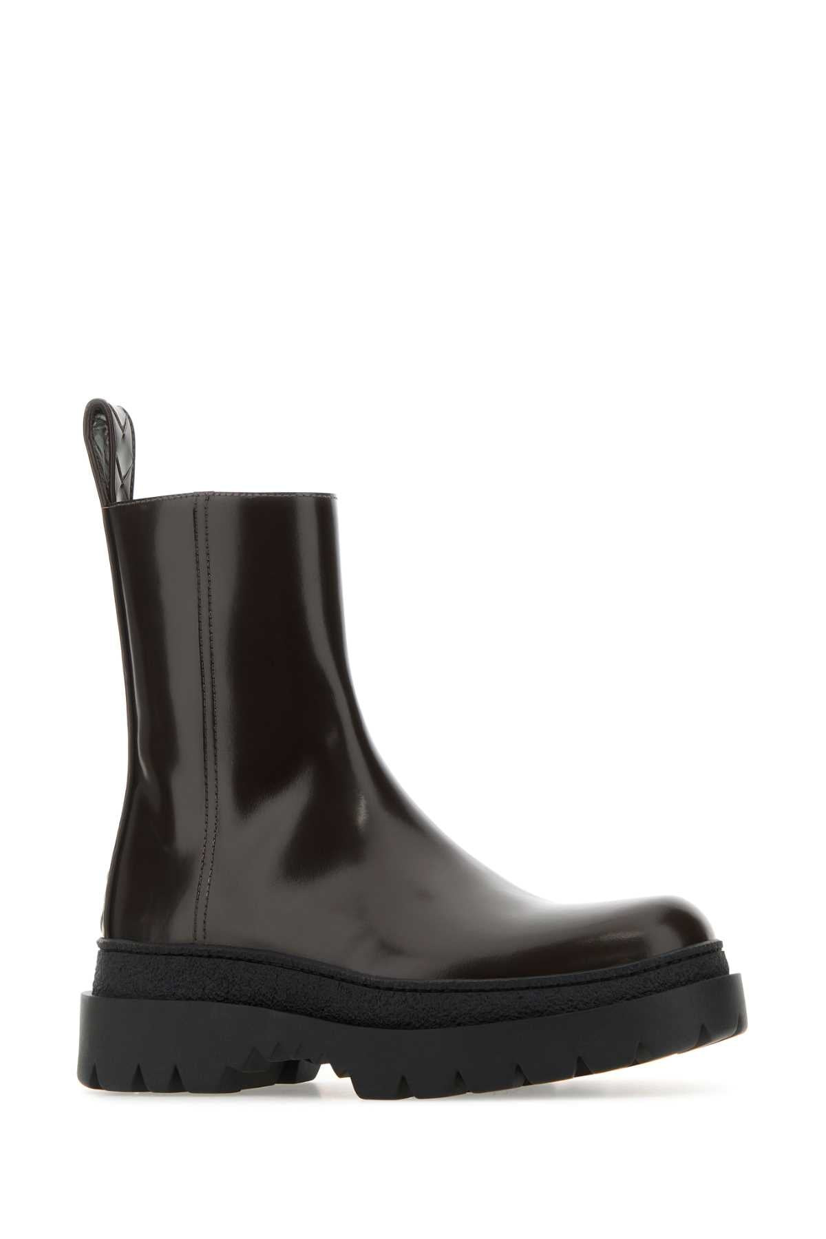 Bottega Veneta Men Chocolate Leather Highway Ankle Boots - 2