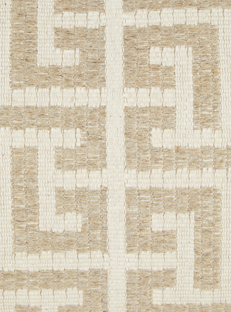 Monogrammed raffia travel bag 6