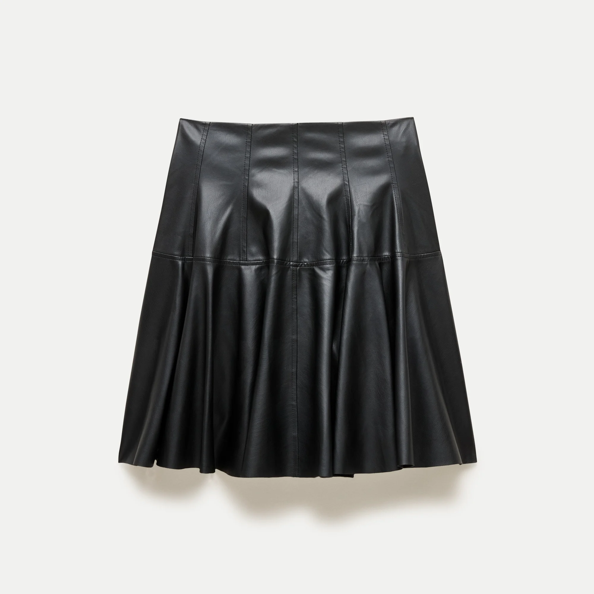 Mini circle skirt in faux leather - 1