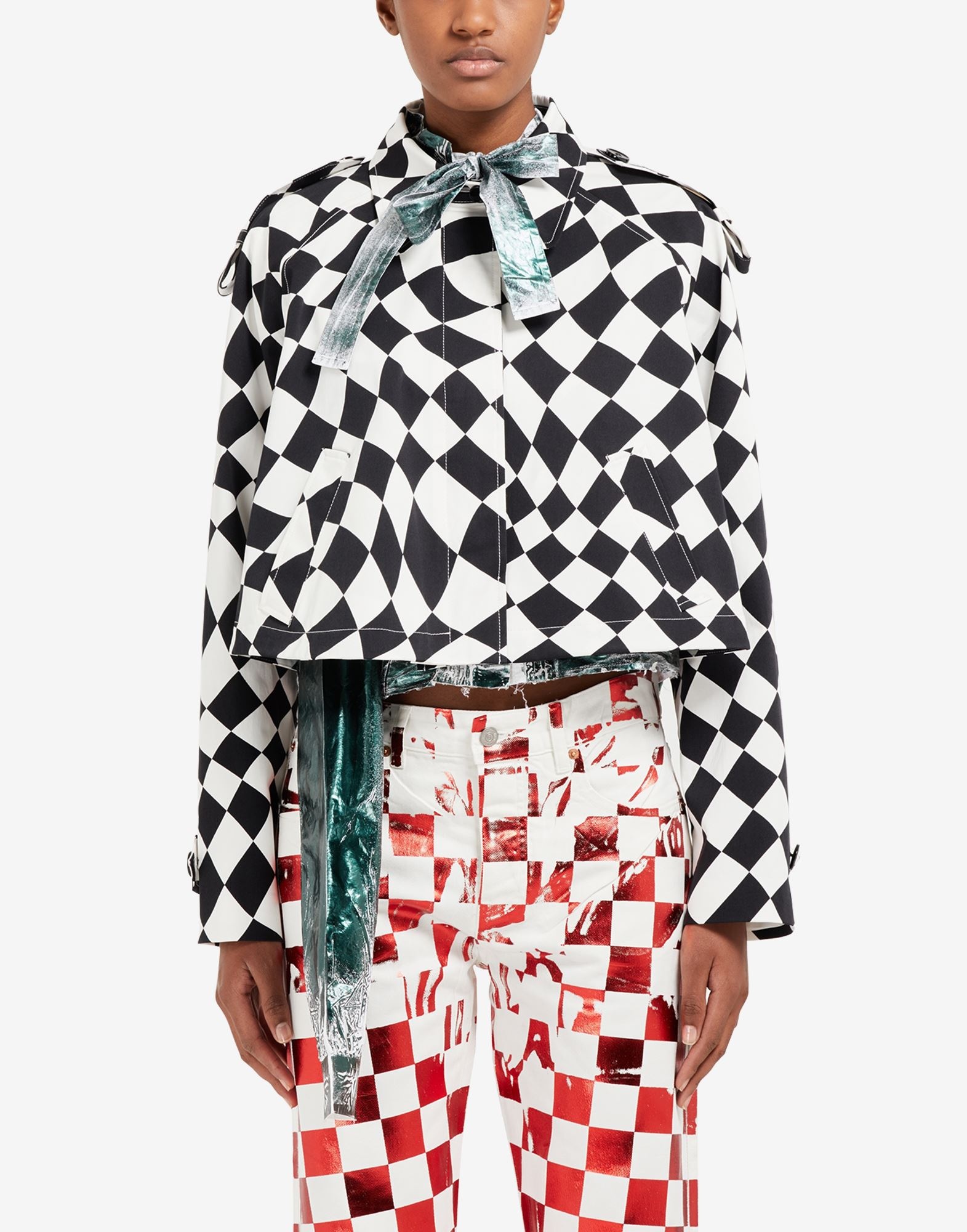 Distorted chess print crop trench coat - 5