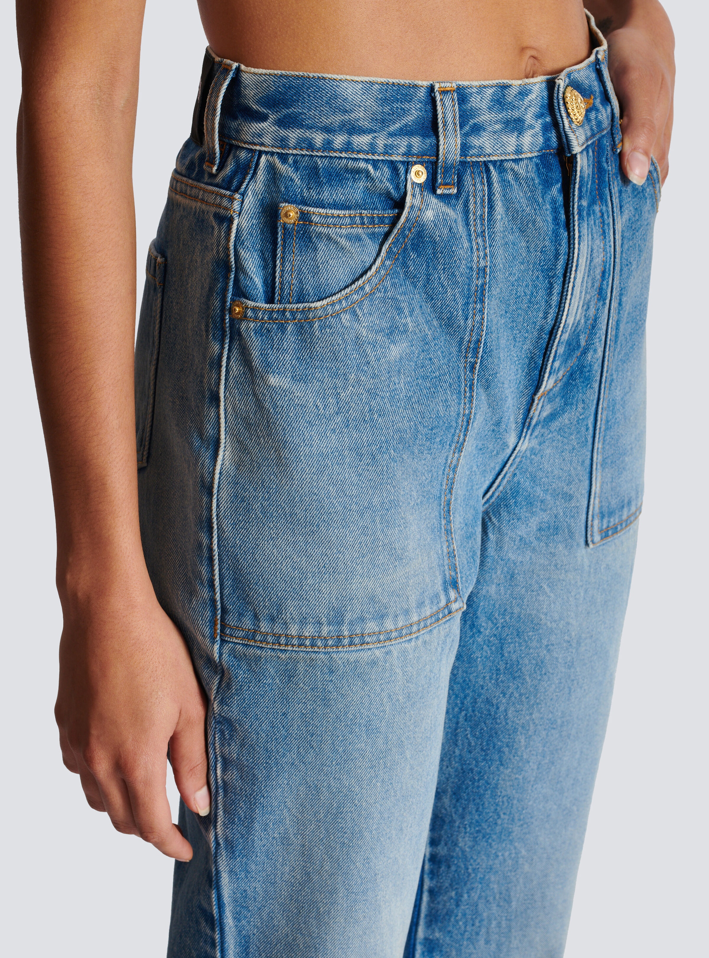 High-waisted flared denim jeans - 7