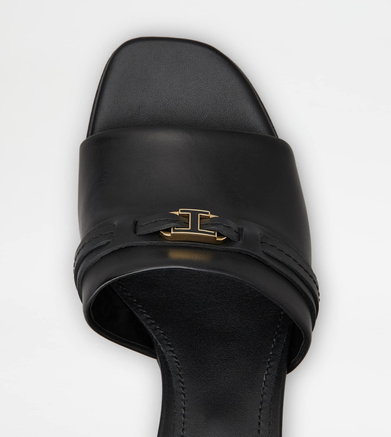 SANDALS IN LEATHER - BLACK 5
