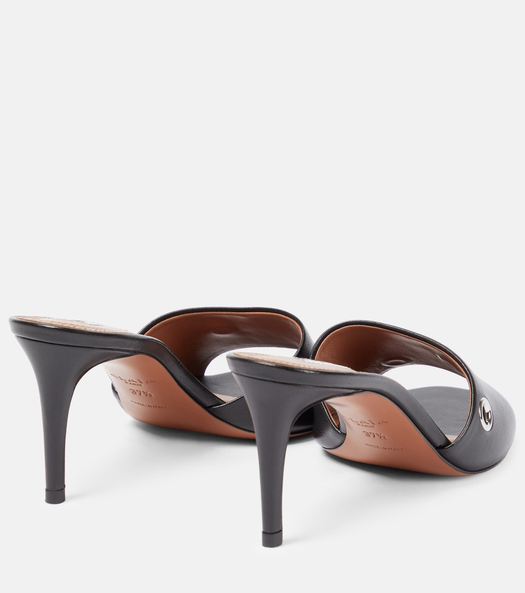 Oeillets embellished leather sandals - 3