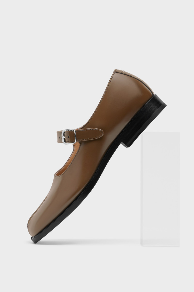 Maison Margiela Tabi Mary-Janes outlook
