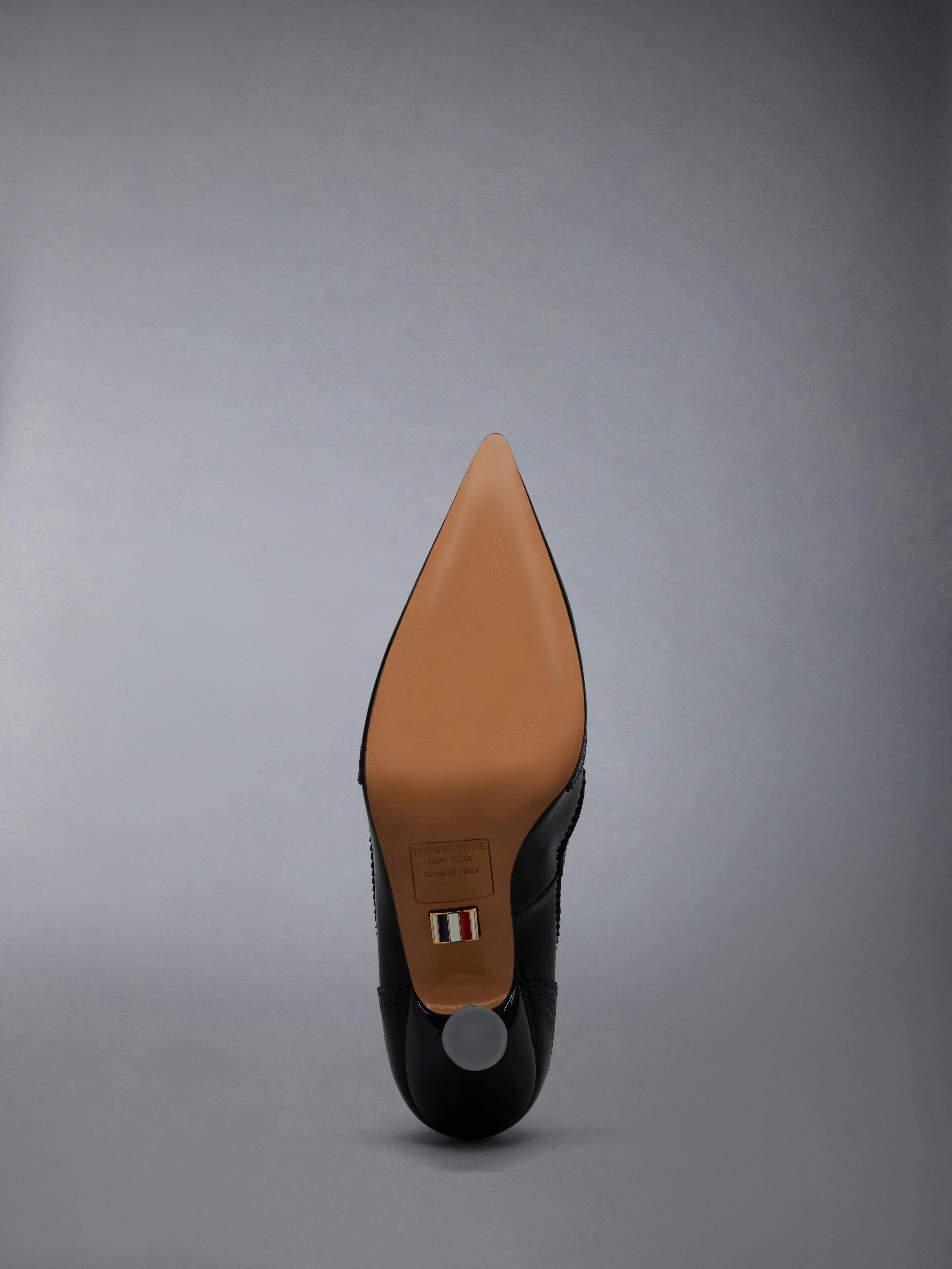SOFT PATENT LEATHER WINGTIP 90MM CURVED HEEL PUMP - 6