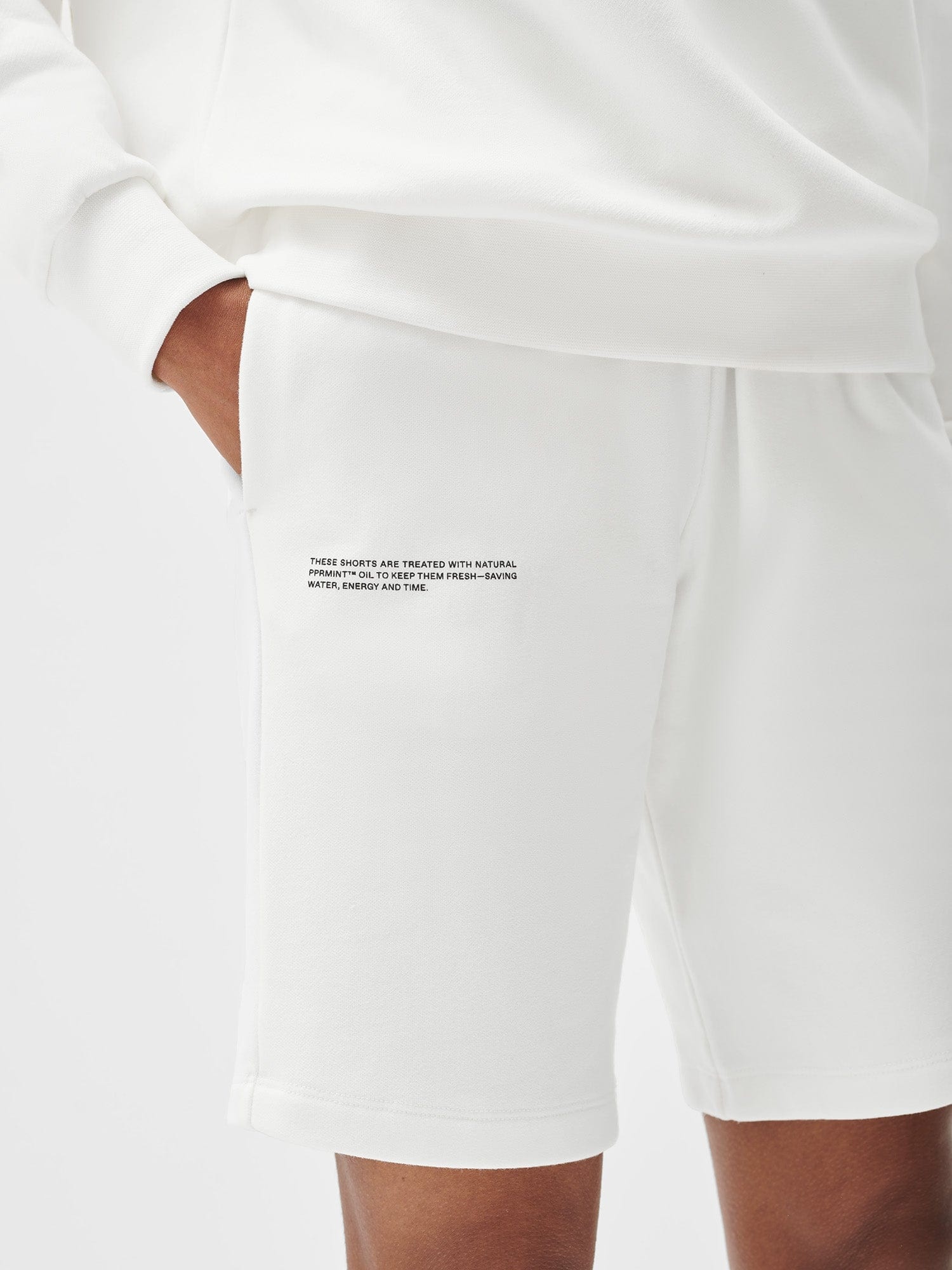 Womens 365 Midweight Long Shorts - Off-White - 4