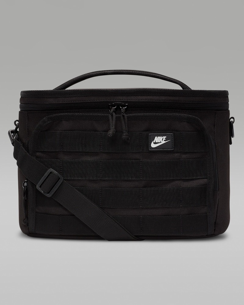 Nike Nike Sportswear Plus Lunch Bag (9L) outlook