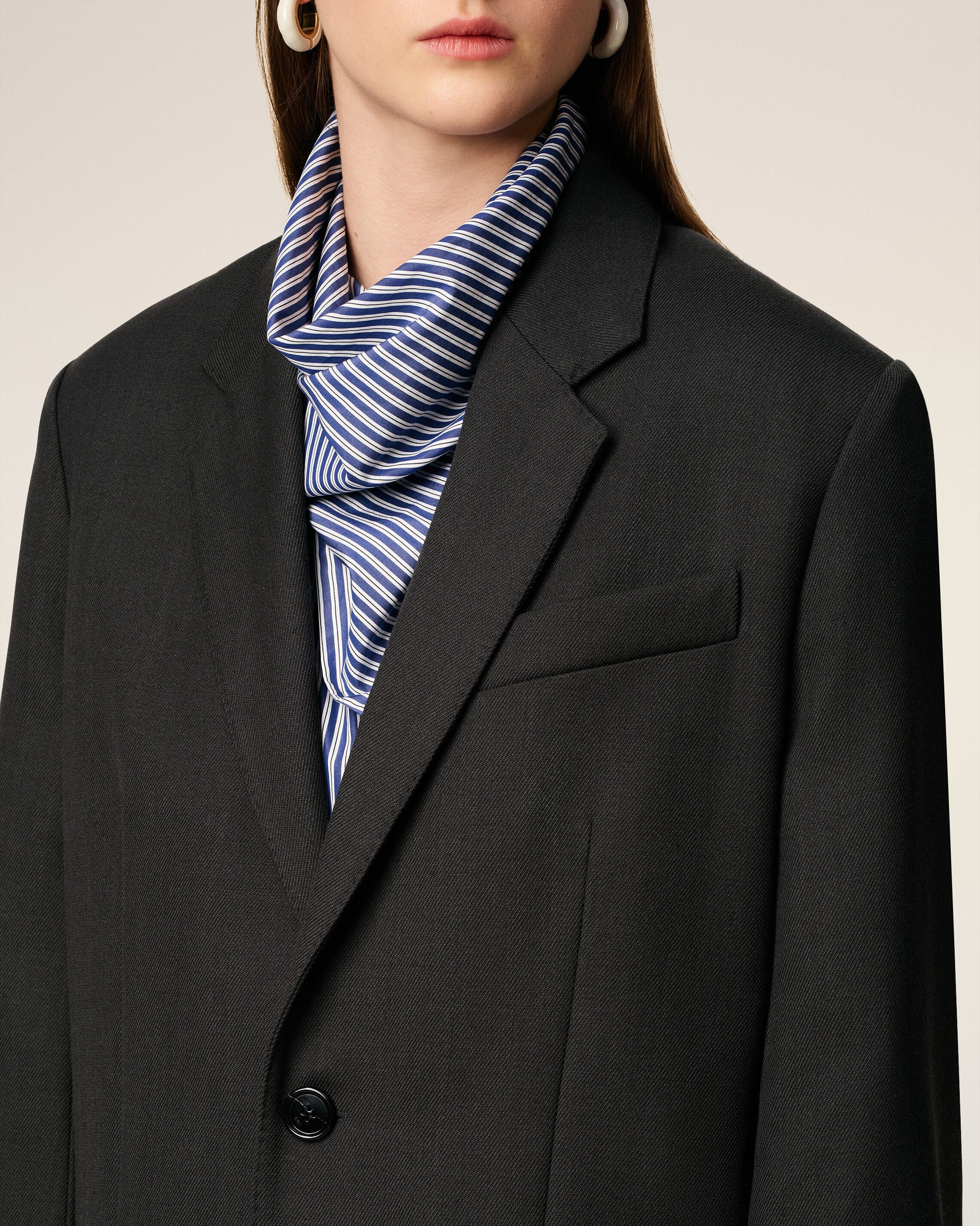 BLACK WOOL SINGLE BREASTED STRAIGHT COAT - 4
