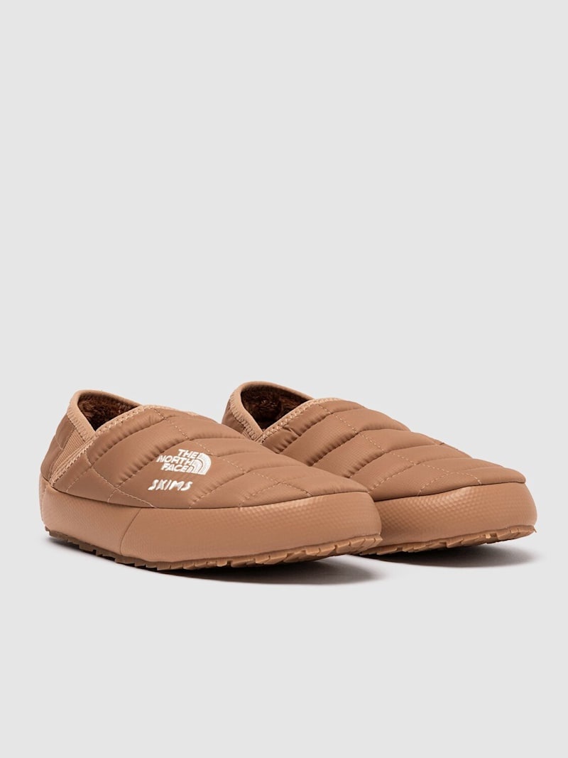 SKIMS Thermoball Traction mules - 2