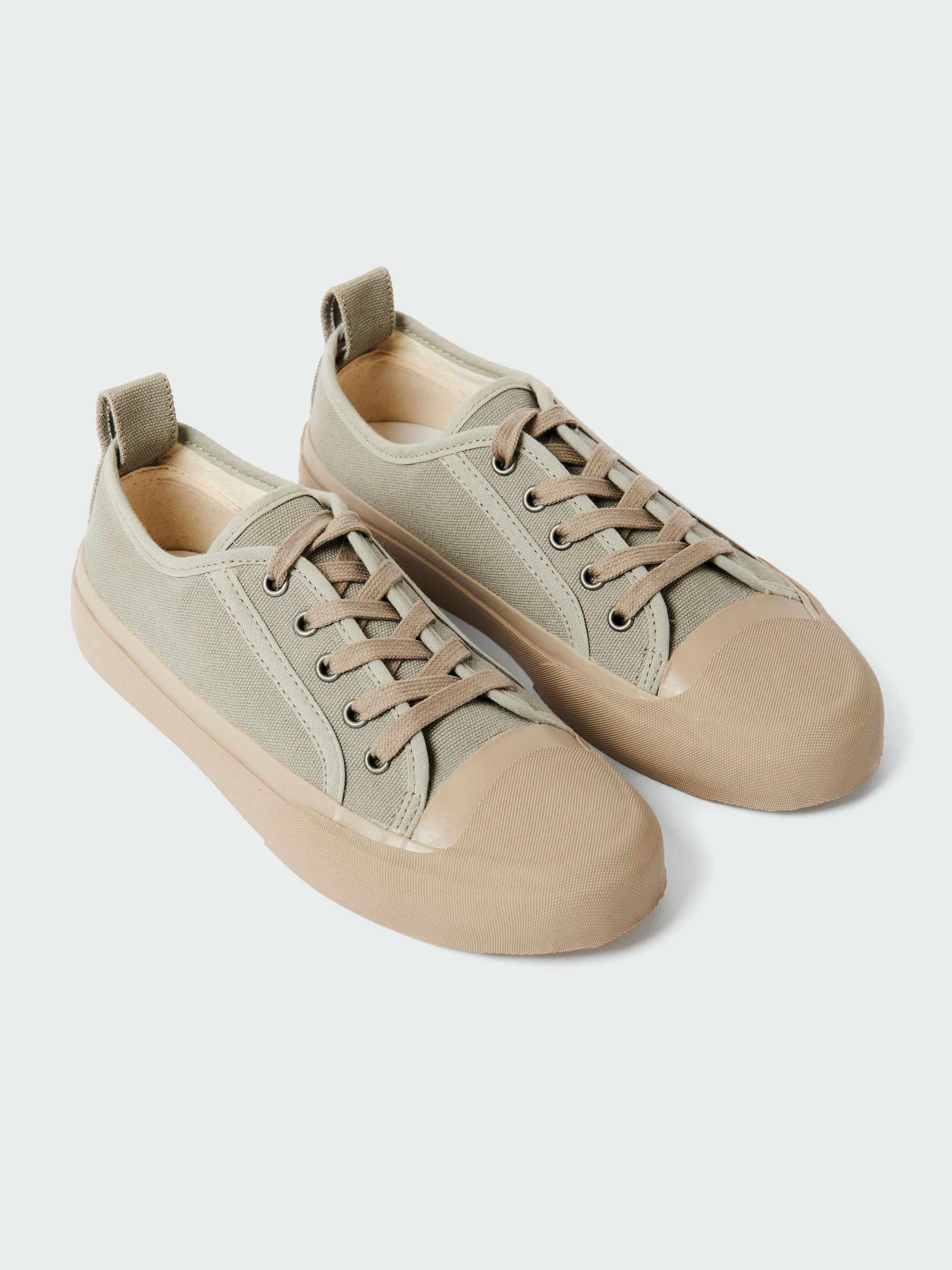 Byrd Canvas Shoe - 3