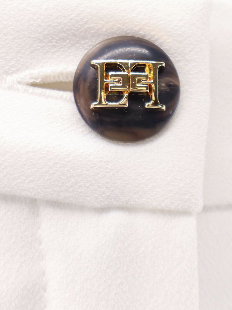 belt logo button shorts 3