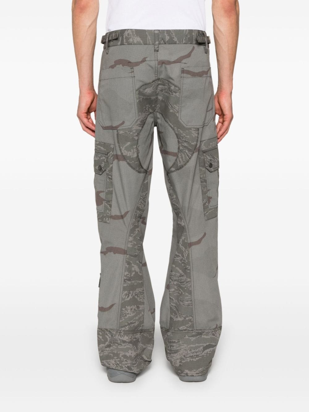 Regenerated Camo cargo trousers - 4