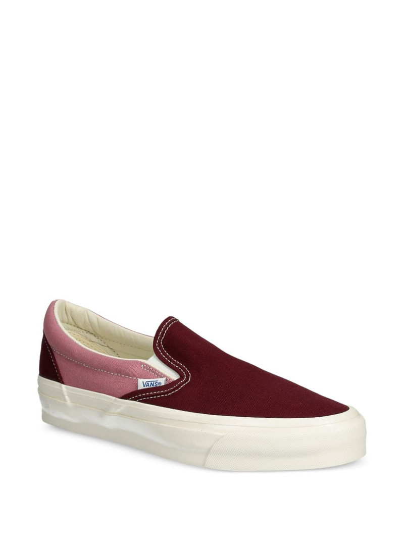 Vans Premium Slip-on 98 sneakers outlook