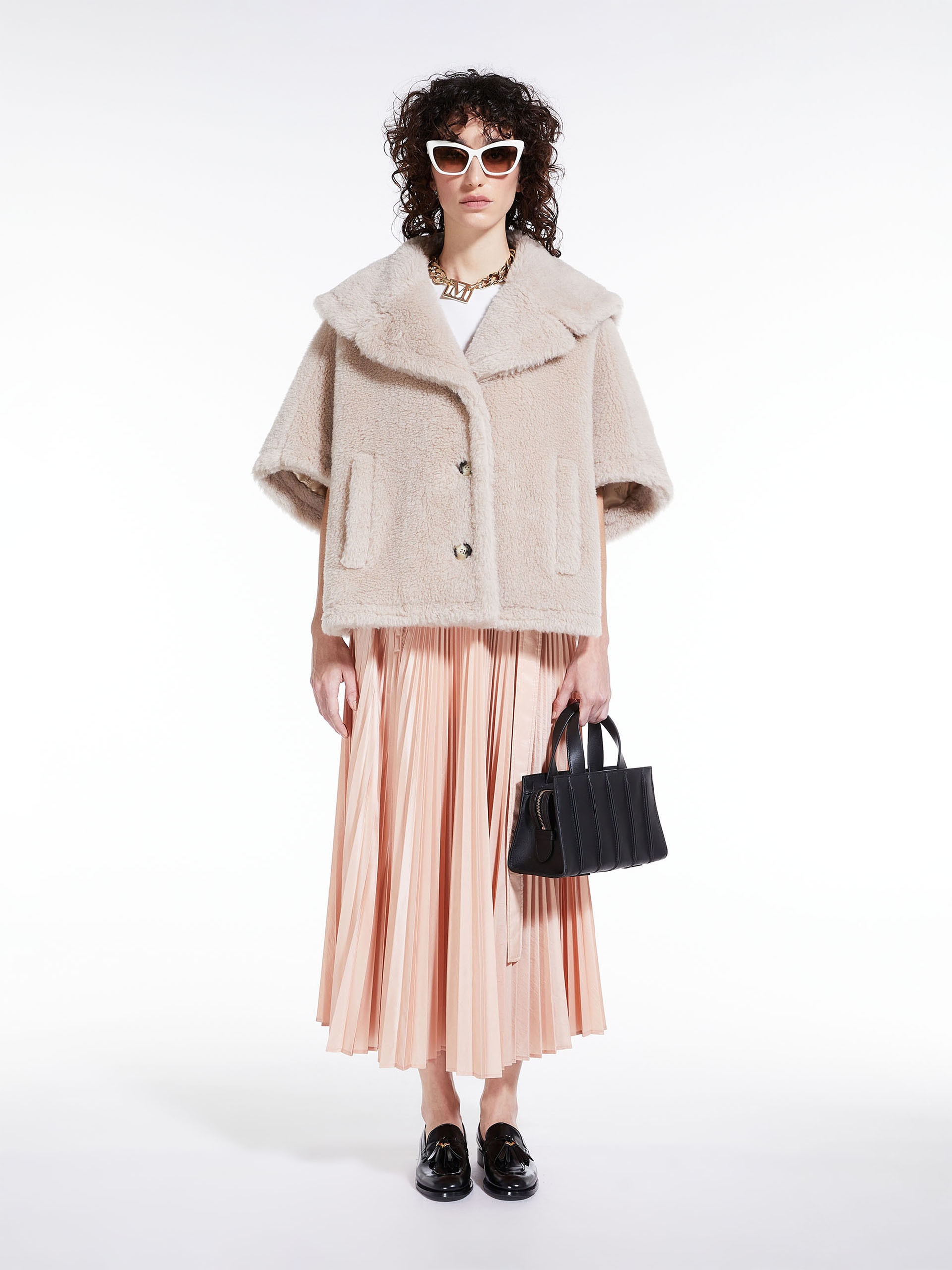 CAMBUSA1 Teddy fabric cape - 2
