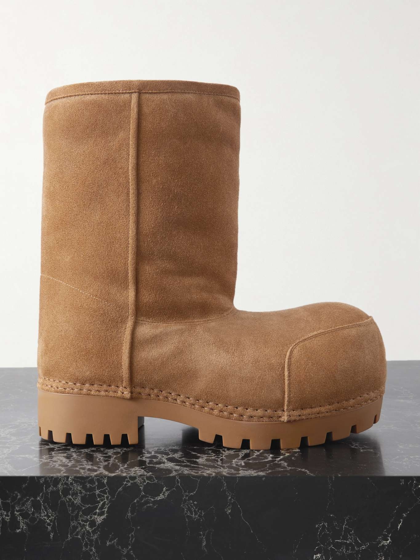 Alaska Low shearling-lined suede boots - 1