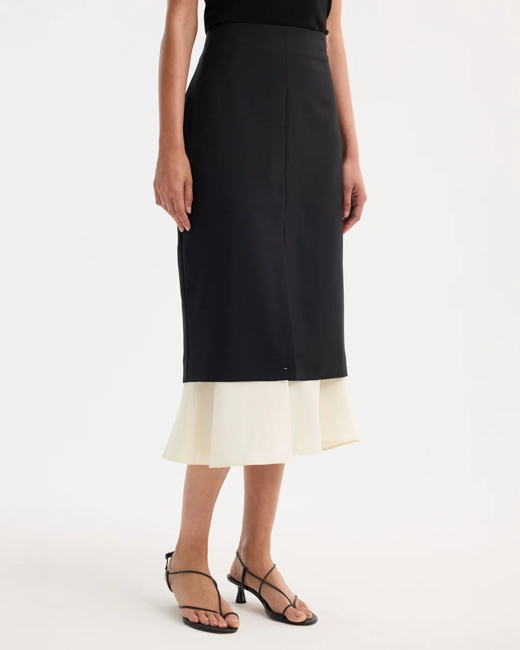 CONTRAST UPSIDE-DOWN SKIRT  | BLACK - 5