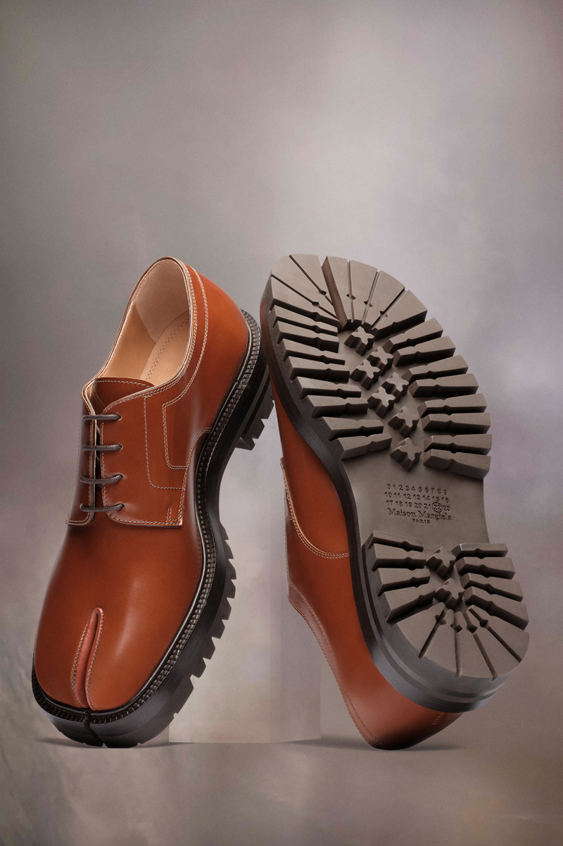Maison Margiela Tabi lace-ups outlook