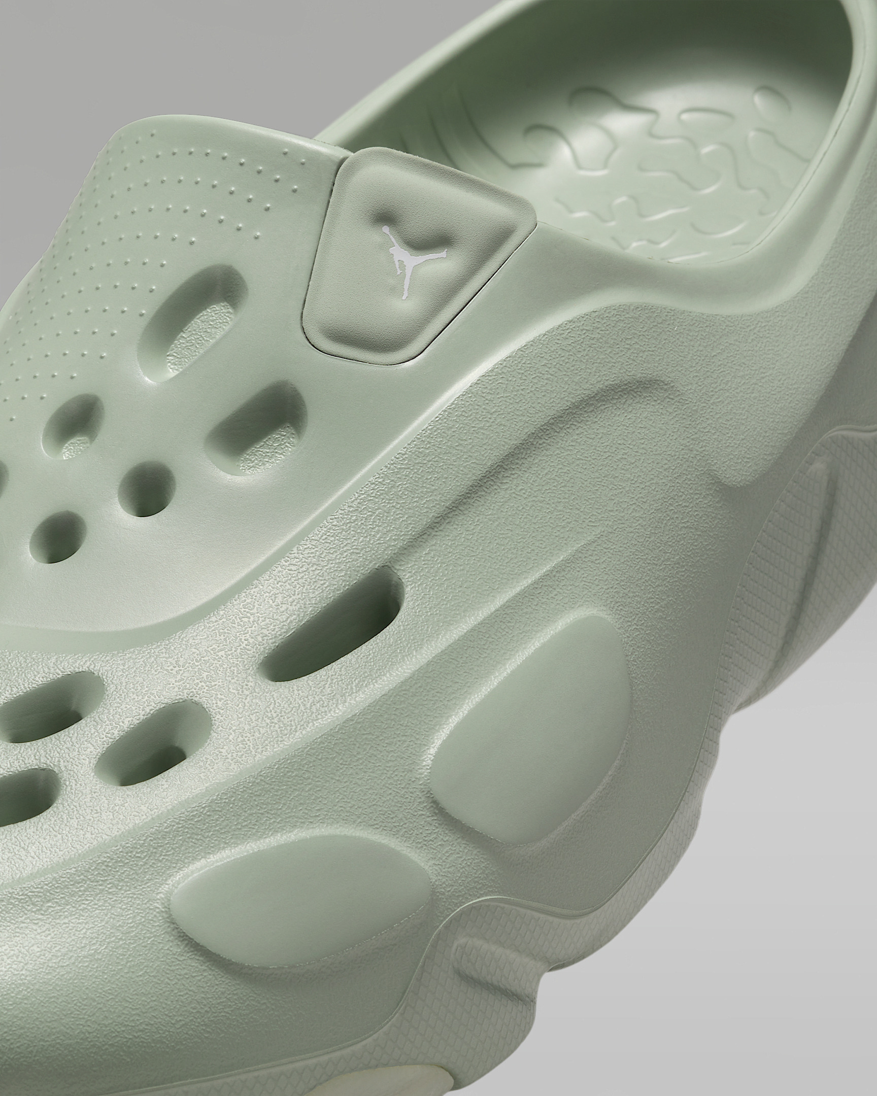 Jordan Roam Slides - 6