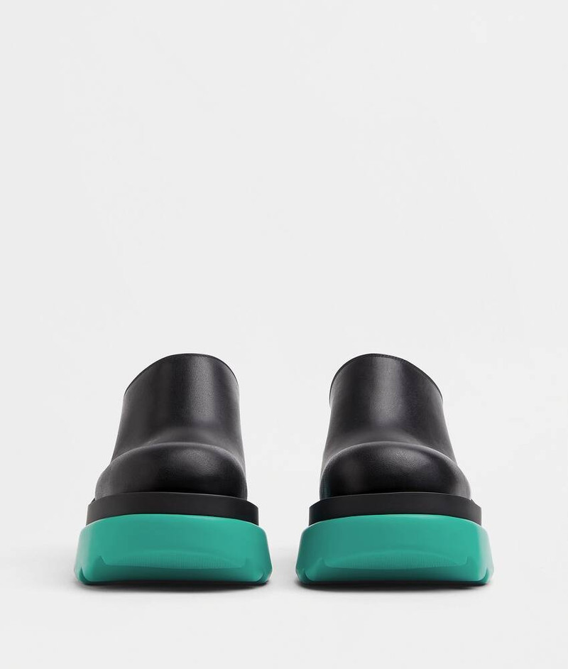 Bottega Veneta flash outlook