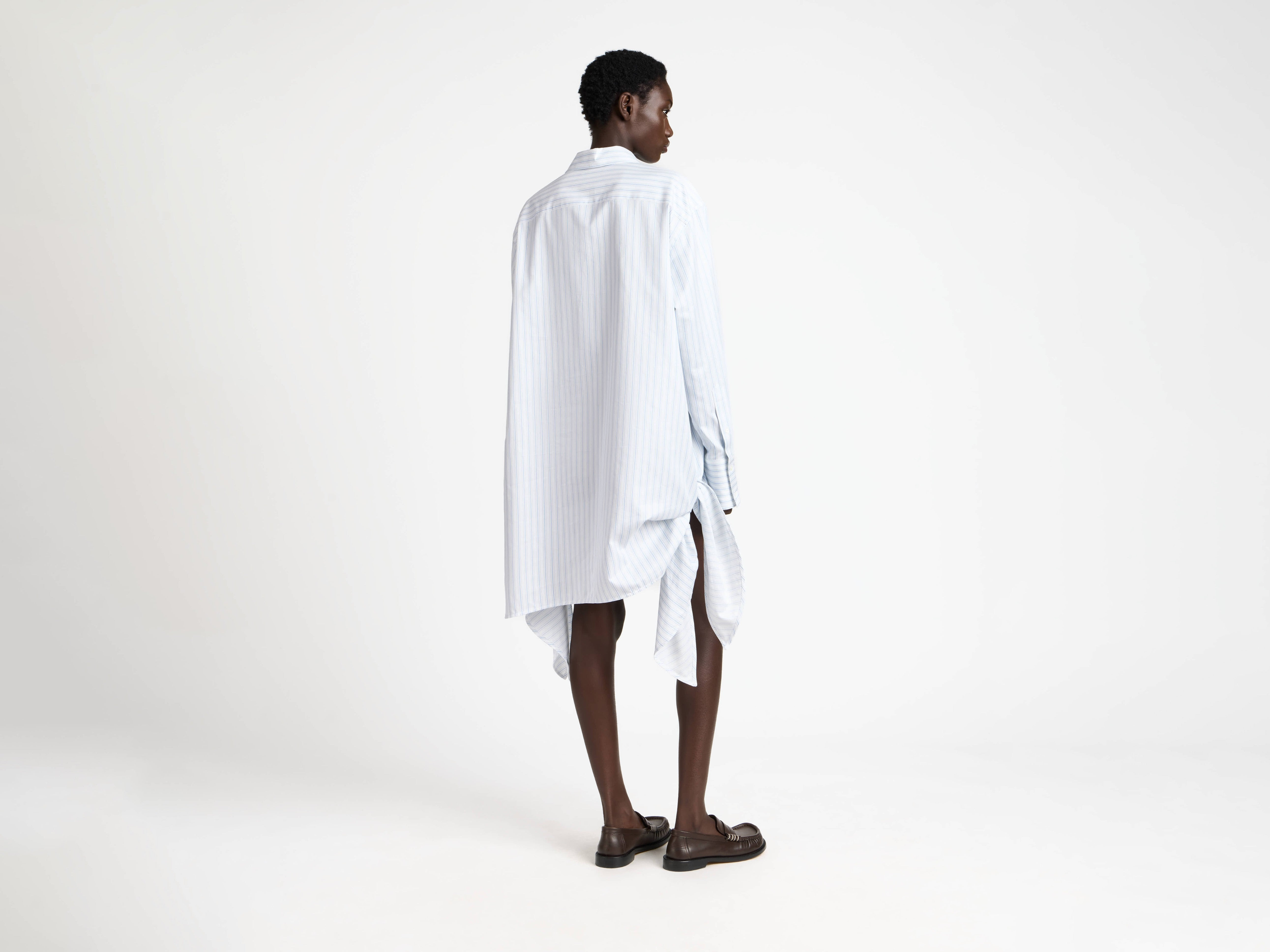 KNOTTED DETAIL SHIRT DRESS IN WHITE & BLUE - 6