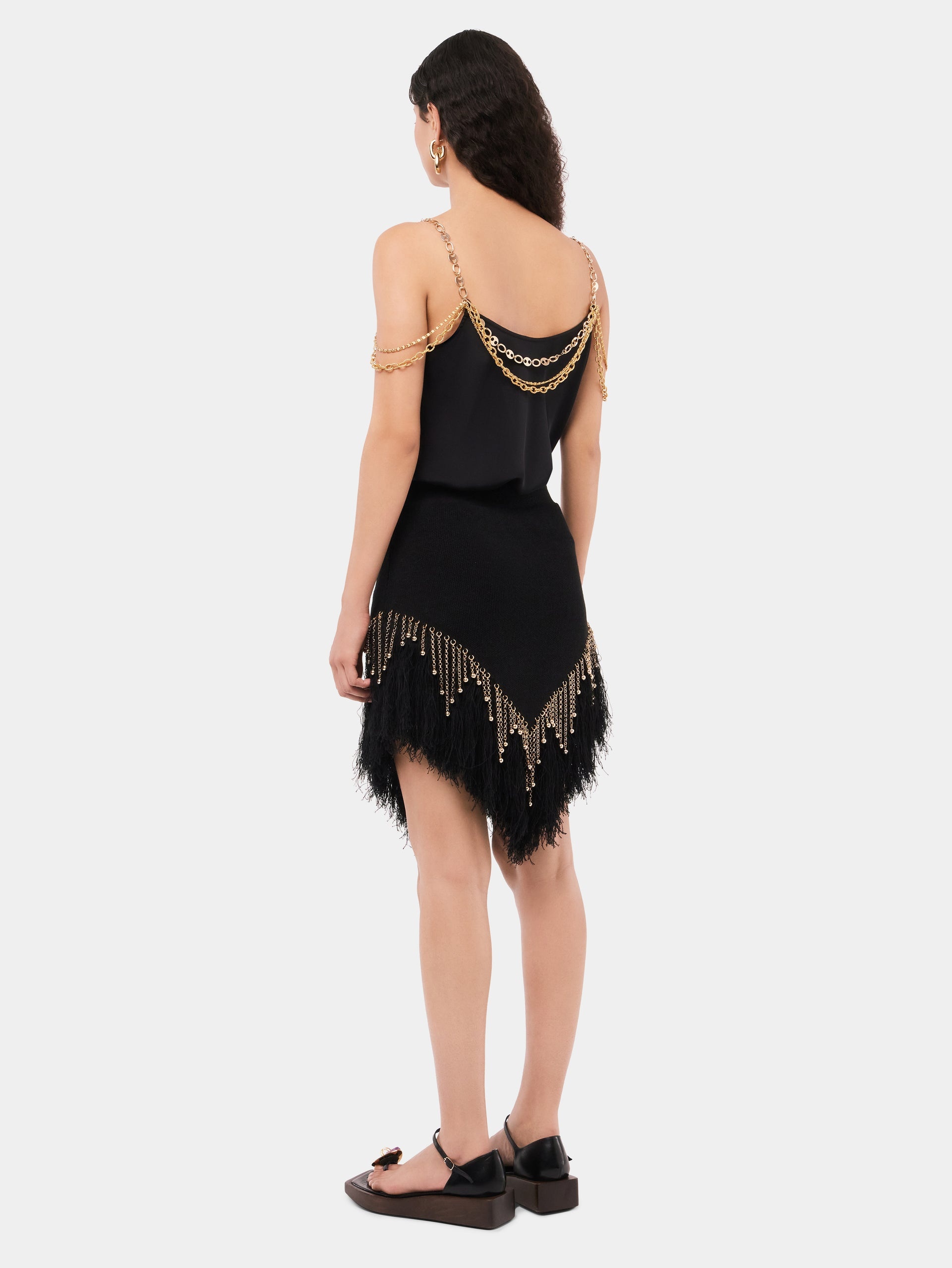 BLACK TOP EMBELLISHED WITH "EIGHT" SIGNATURE CHAIN - 6