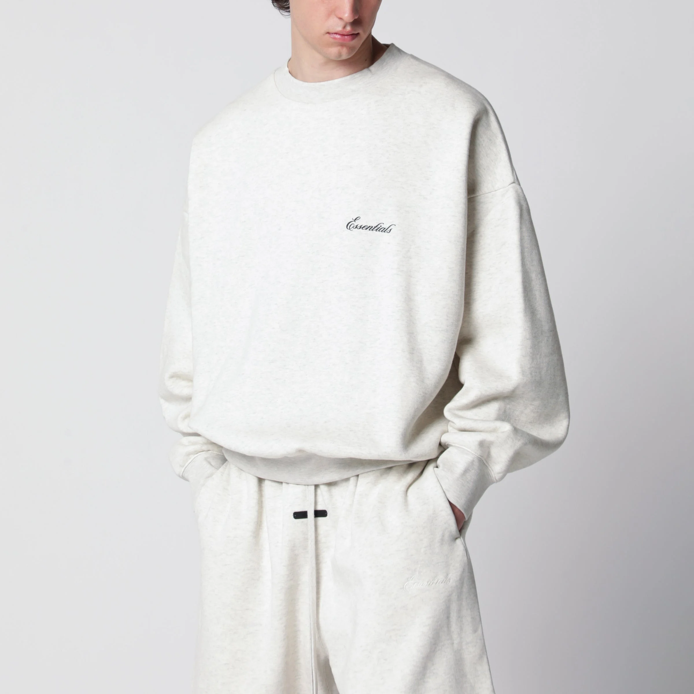 Signature SS26 crewneck sweatshirt in fleece oatmeal - 1