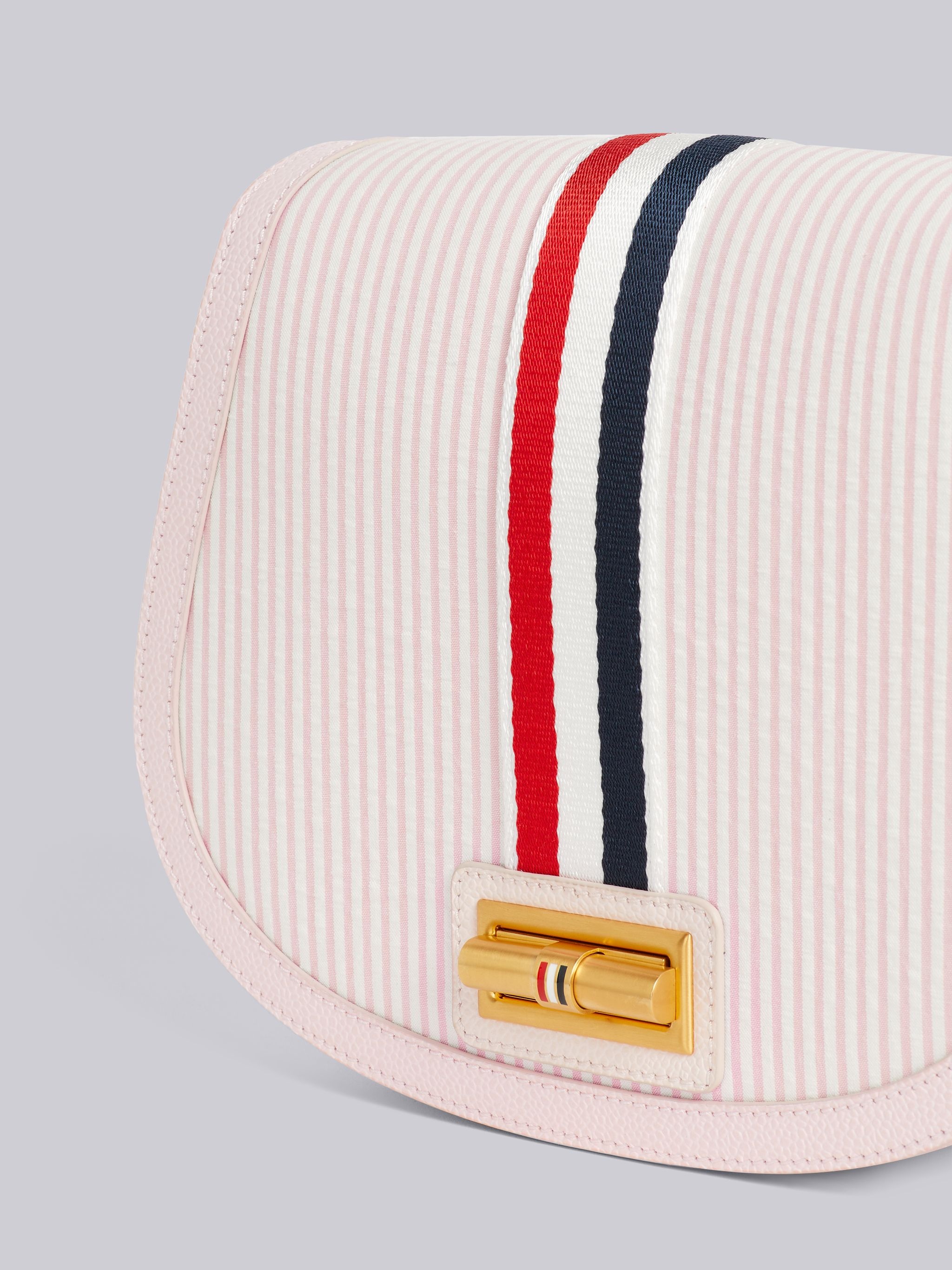 Light Pink Stripe Seersucker Webbing Enamel Lock Saddle Shoulder Bag - 2