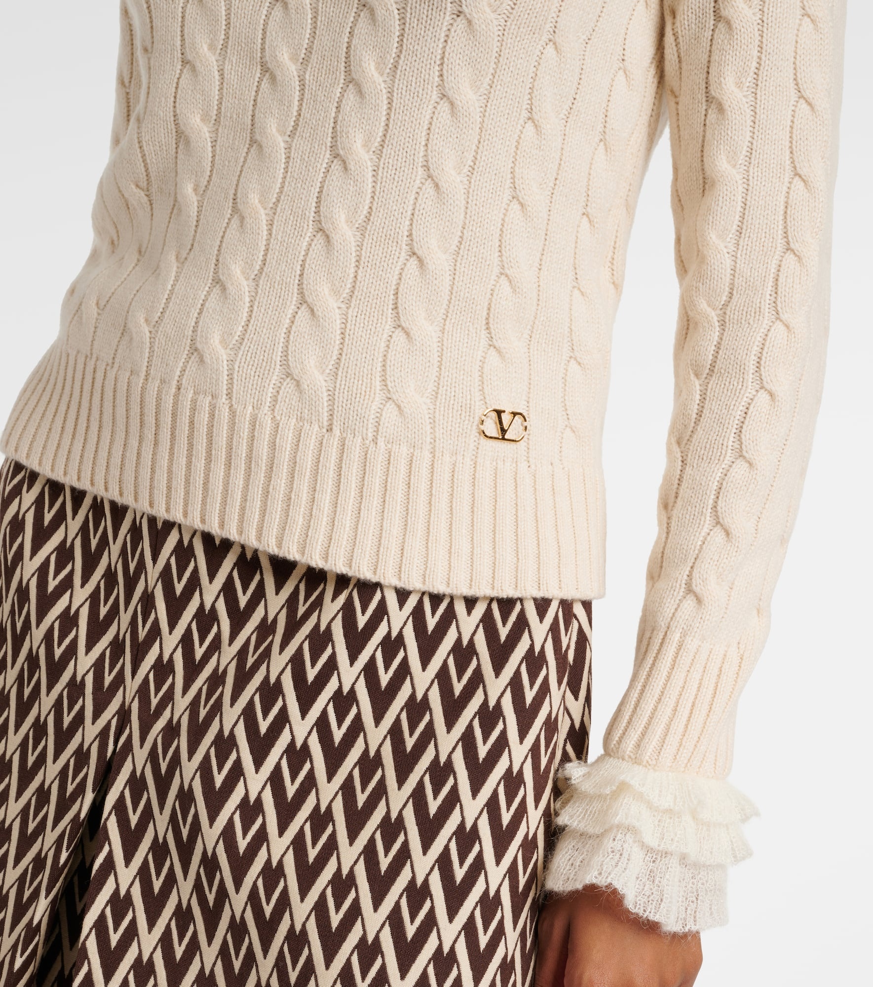 Cable-knit ruffled cashmere sweater - 5