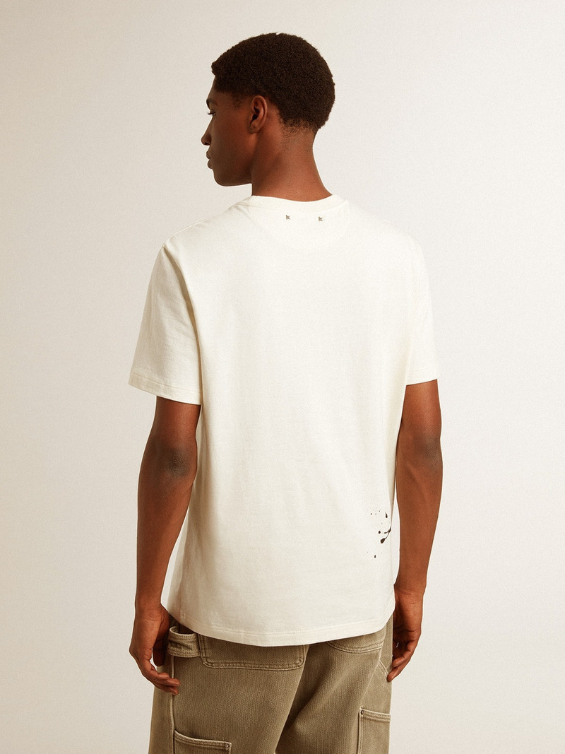 Men's T-shirt in aged white cotton with print and embroidery 4