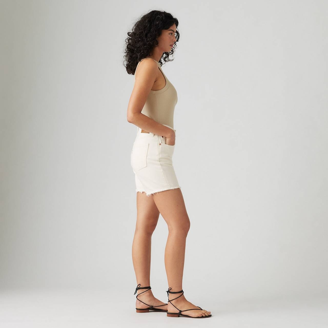 501® ORIGINAL FIT HIGH RISE MID-THIGH WOMEN'S SHORTS - 6
