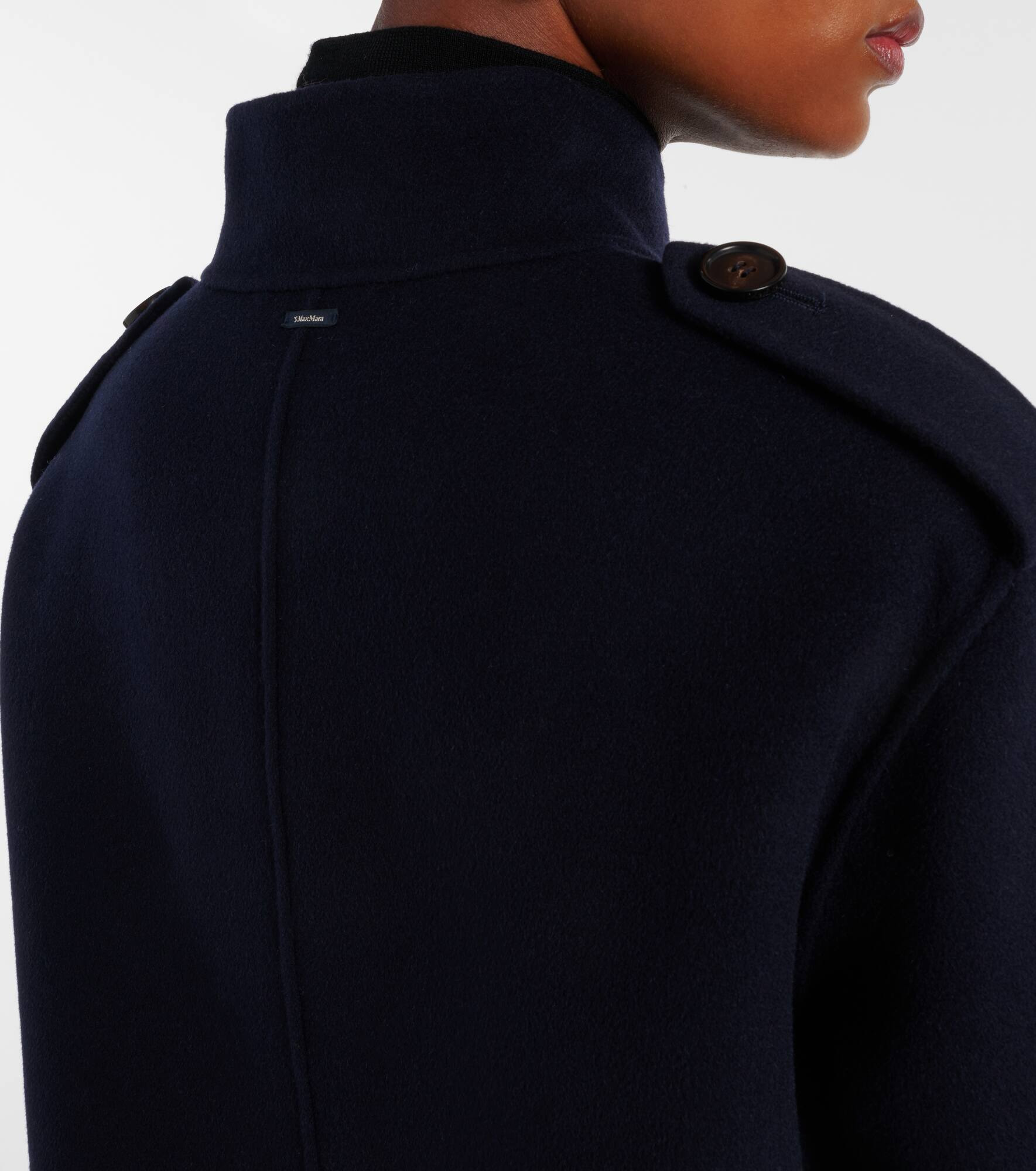 Free virgin wool jacket - 6