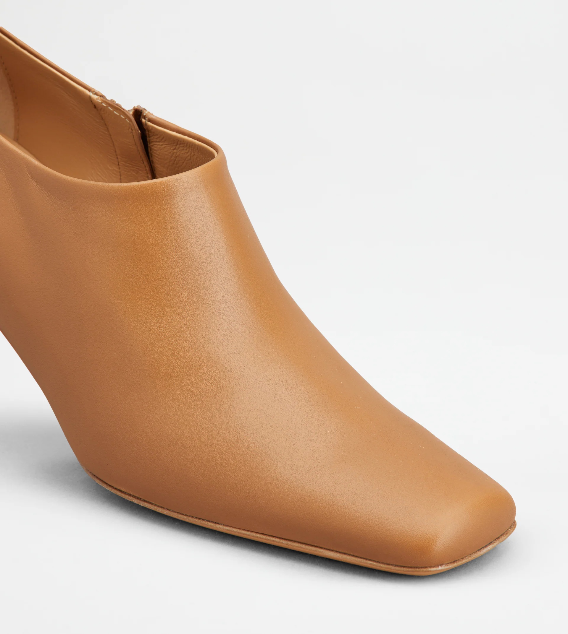 ANKLE BOOTS IN LEATHER - BROWN - 5