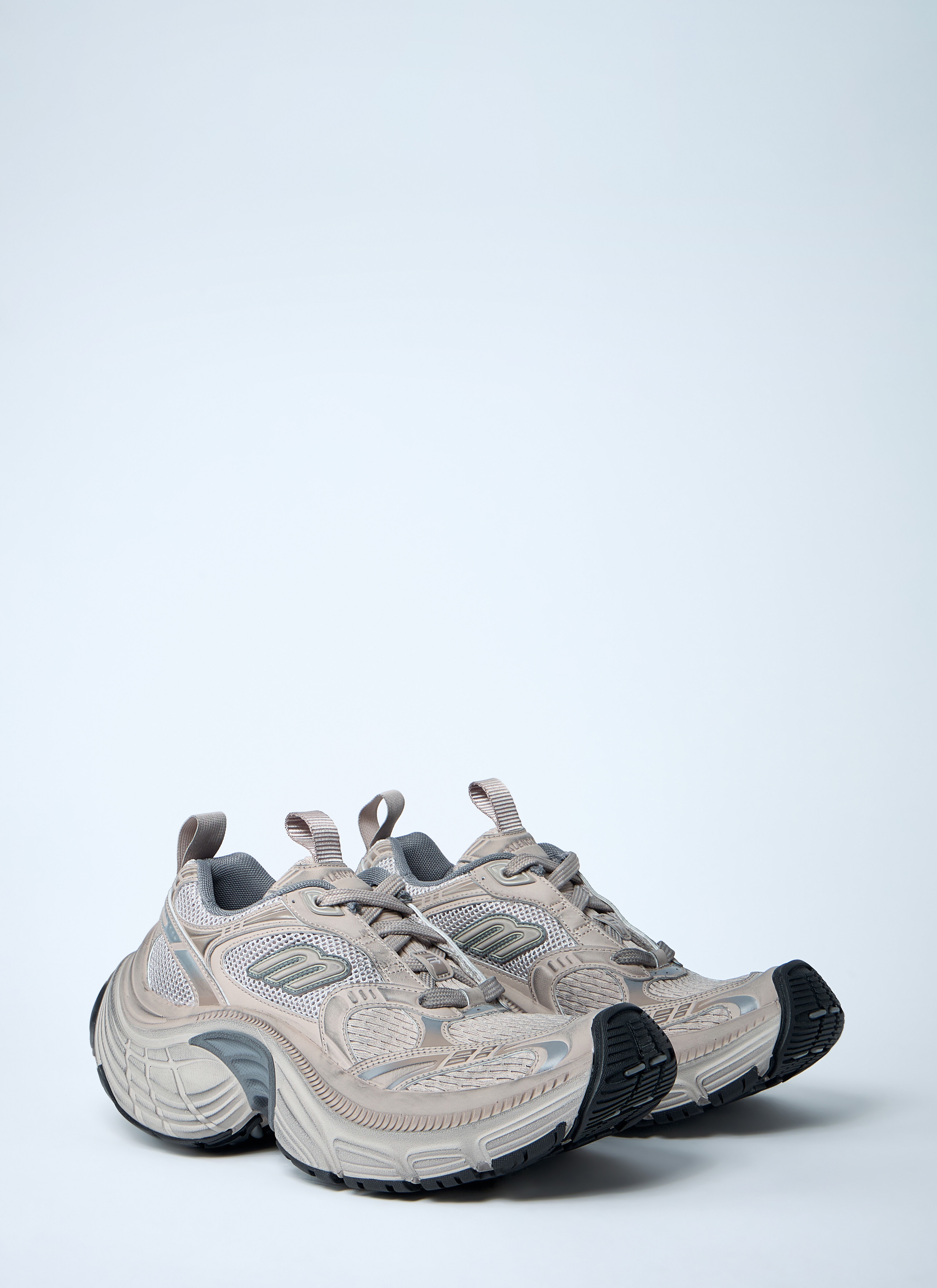 6XL Sneakers - 2