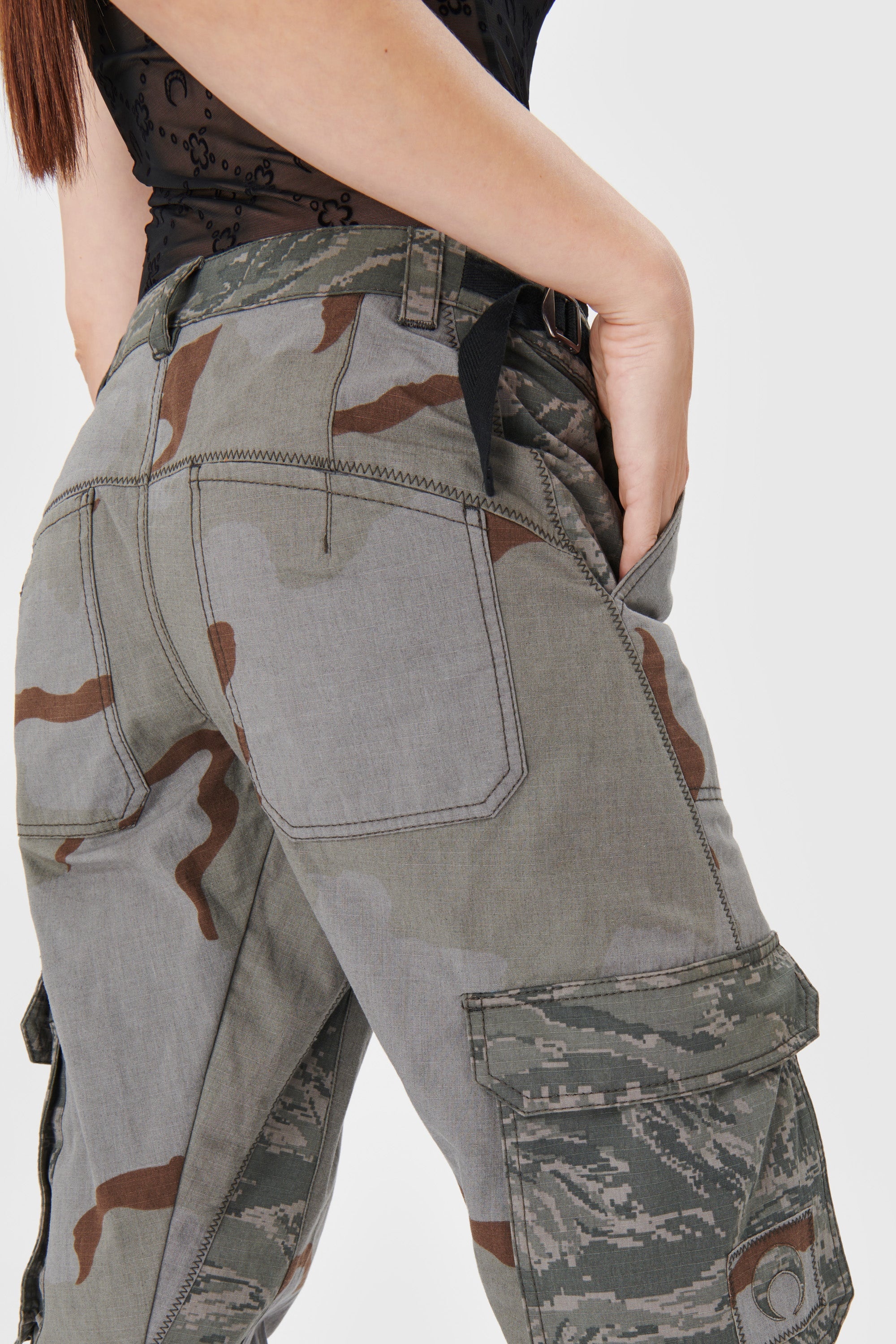 パンツ MARINE SERRE Regenerated CamoCargo Pants Marine Serre Regenerated Camo Cargo Pants | REVERSIBLE
