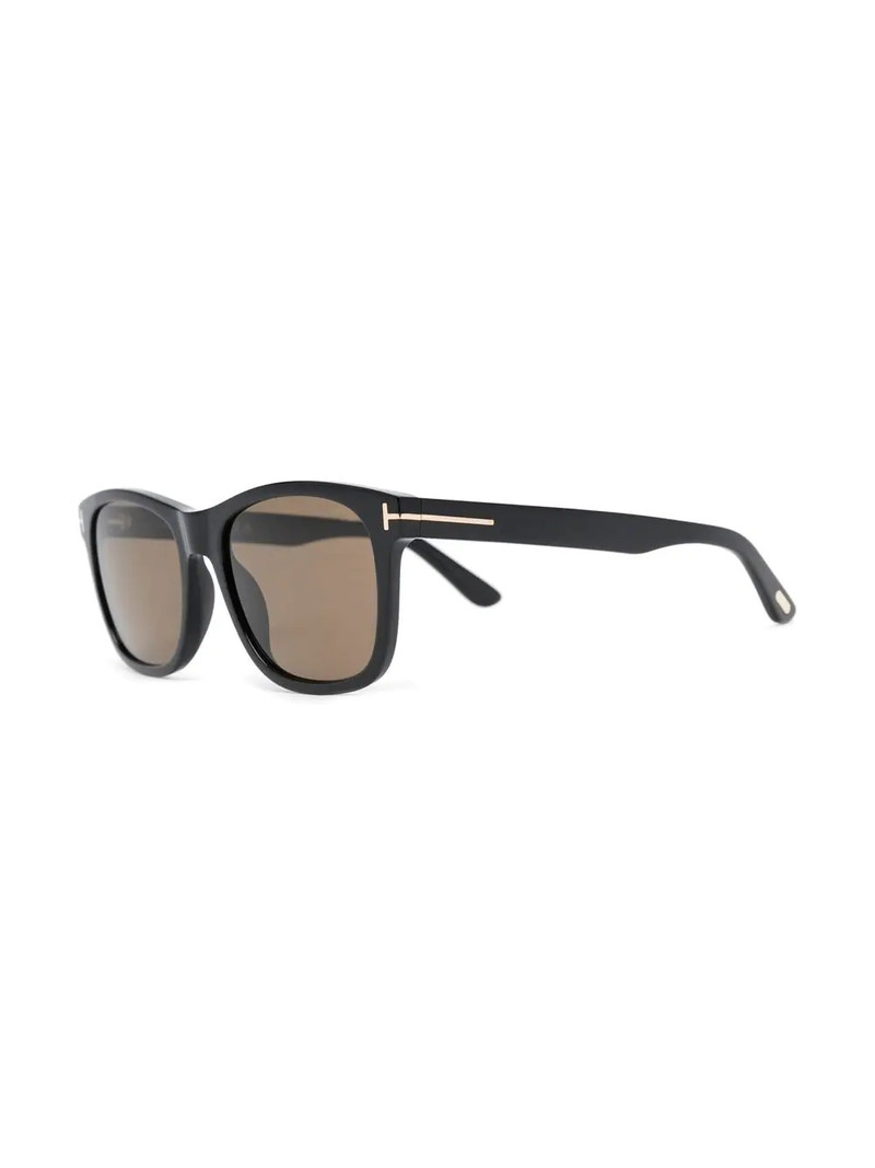 TOM FORD wayfarer-frame sunglasses outlook