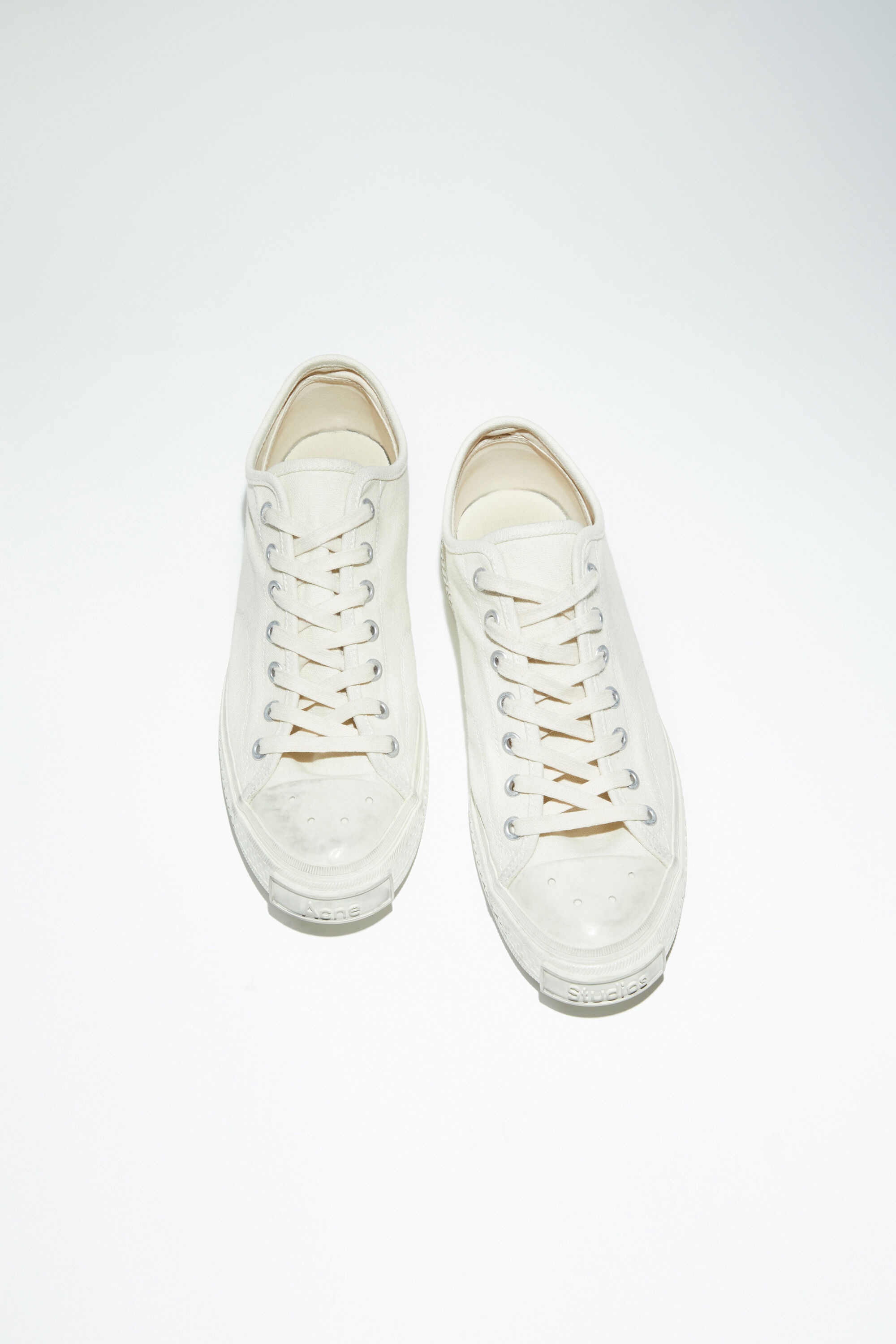 Low top sneakers - Off white/off white - 2