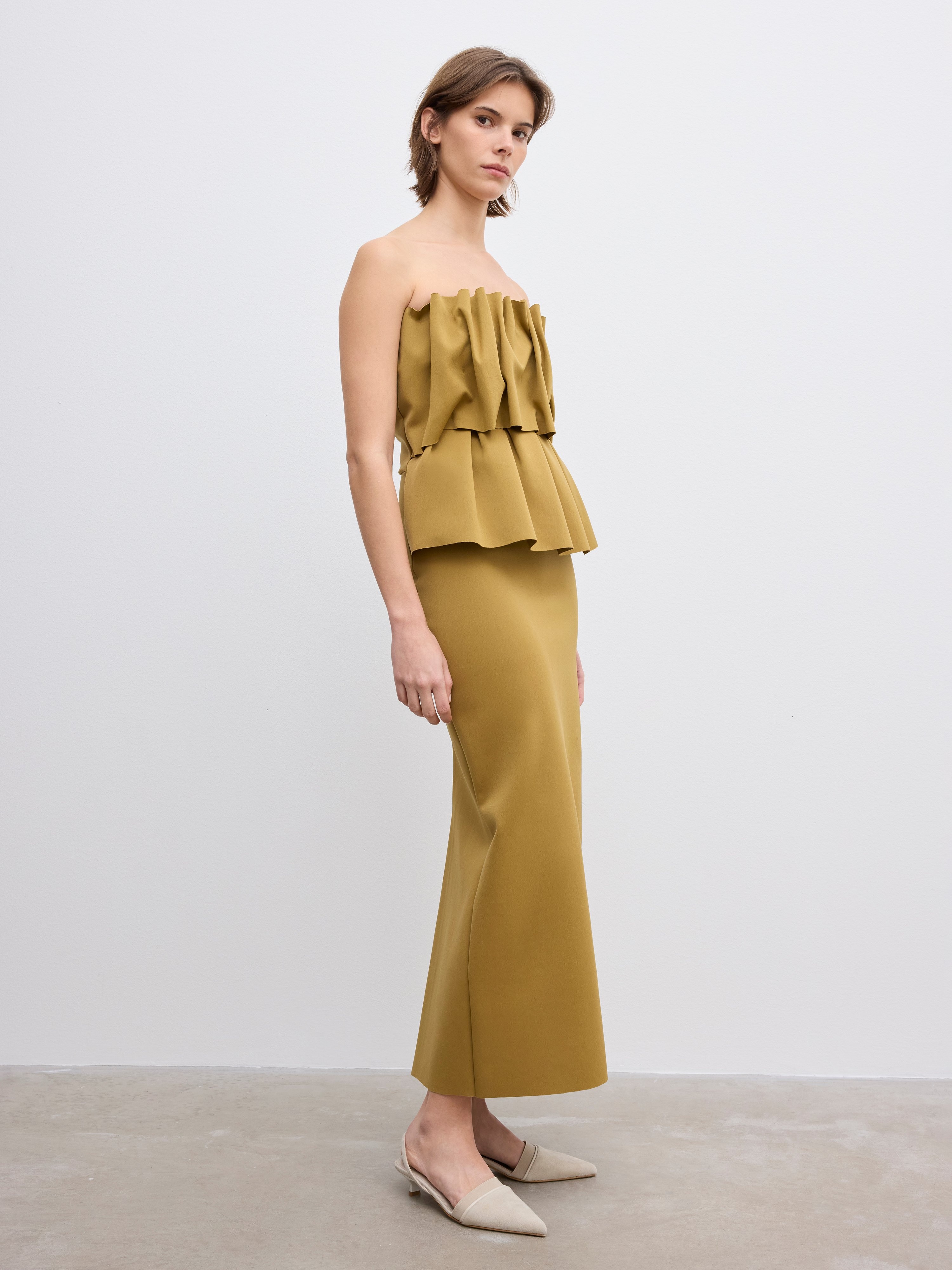 Sculpted slim dress - 4